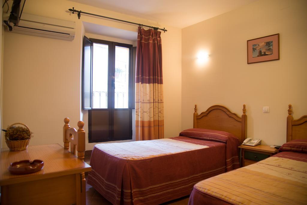 Hostal Hueso Trujillo Ngoại thất bức ảnh