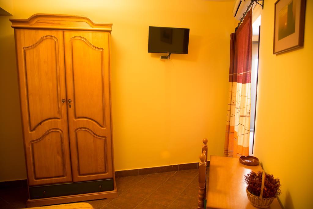 Hostal Hueso Trujillo Ngoại thất bức ảnh