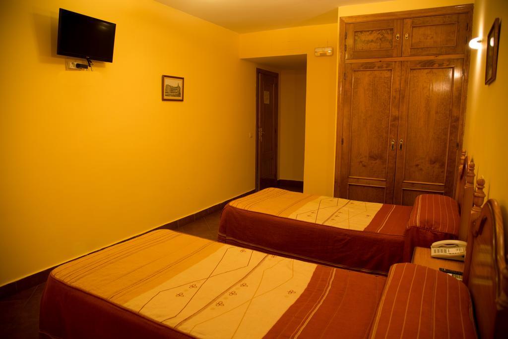 Hostal Hueso Trujillo Ngoại thất bức ảnh