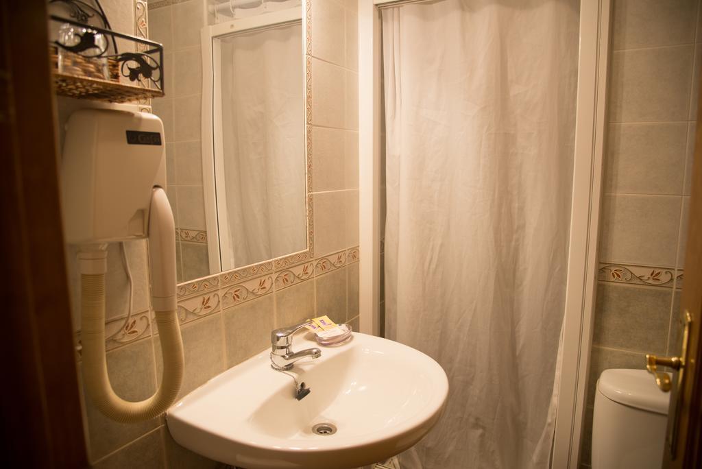 Hostal Hueso Trujillo Ngoại thất bức ảnh